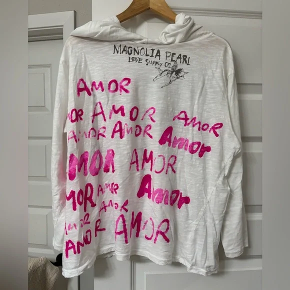 NWT Magnolia Pearl White Love Amor Graphic Hoodie - Picture 2 of 3